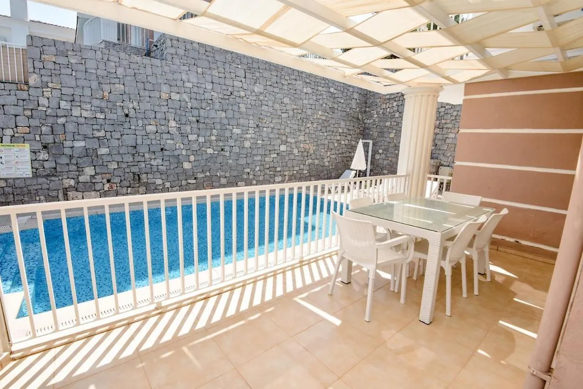 Villa Maya The Royal Links Sarigerme Turecko